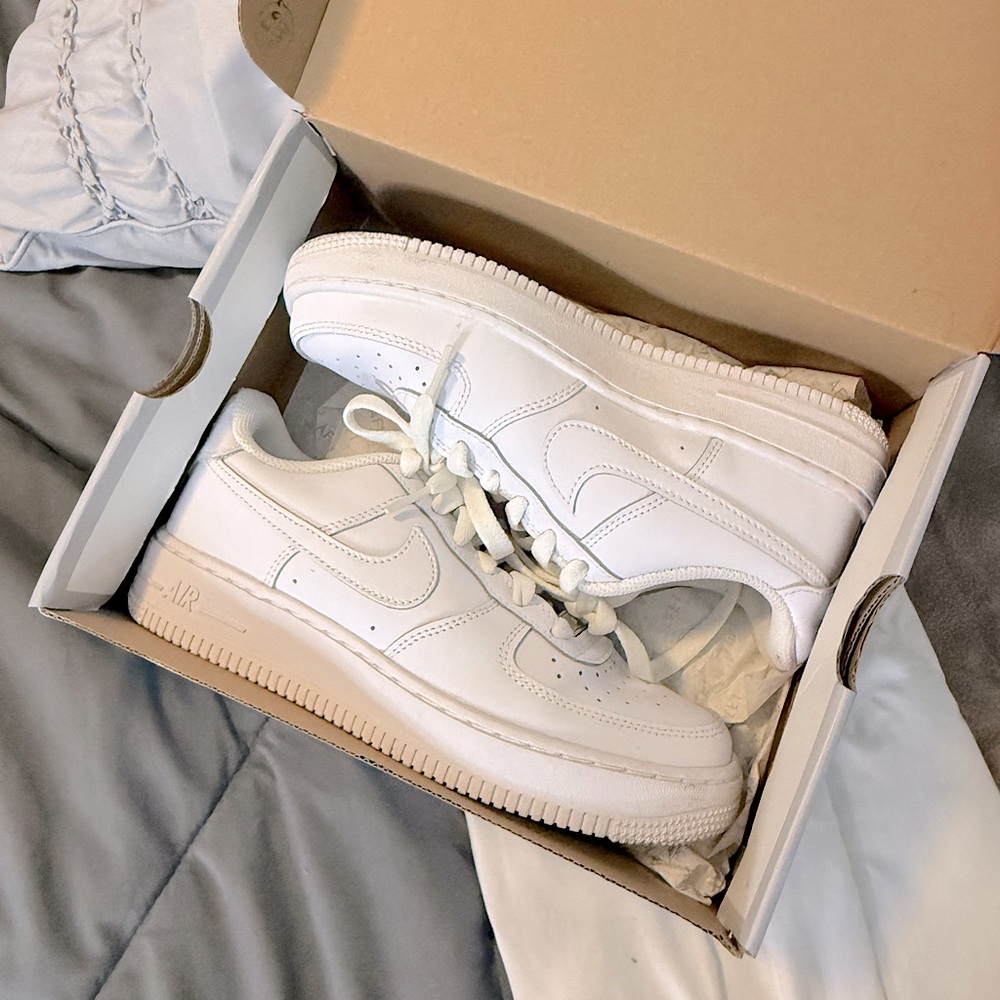 NIKE WHITE AIR FORCE 1 LE (GS) 5Y